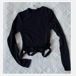 H&M black stretch crop top with waist tie. S